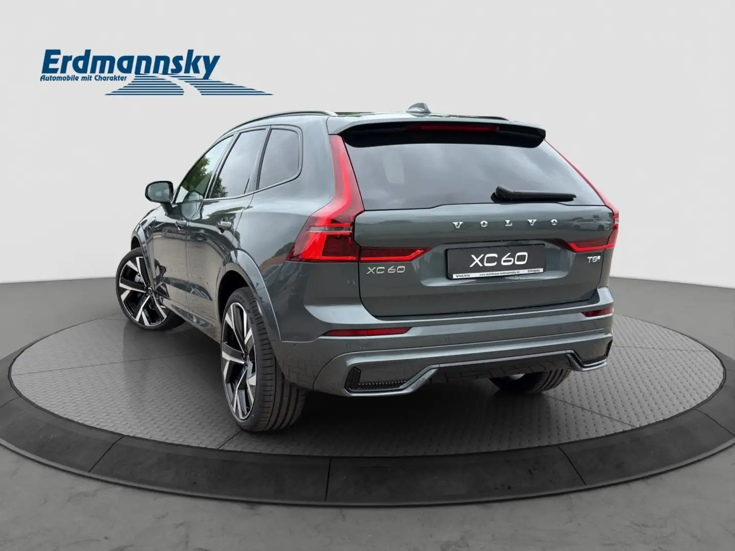 Volvo XC60 T8 AWD Ultra Dark Plug-In Bowers & Wilkins Klima Grün - 2