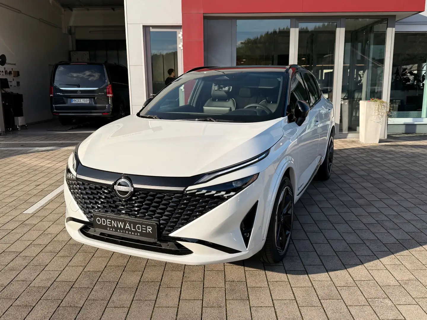 Nissan Qashqai 1.5 VC-T N-Design e-Power ACC+Alcantara Blanco - 1