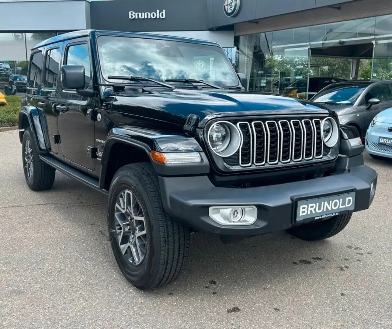 Jeep Wrangler WRANGLER ICE MY24 Sahara 2.0l T-GDI 272 PS Negro - 2