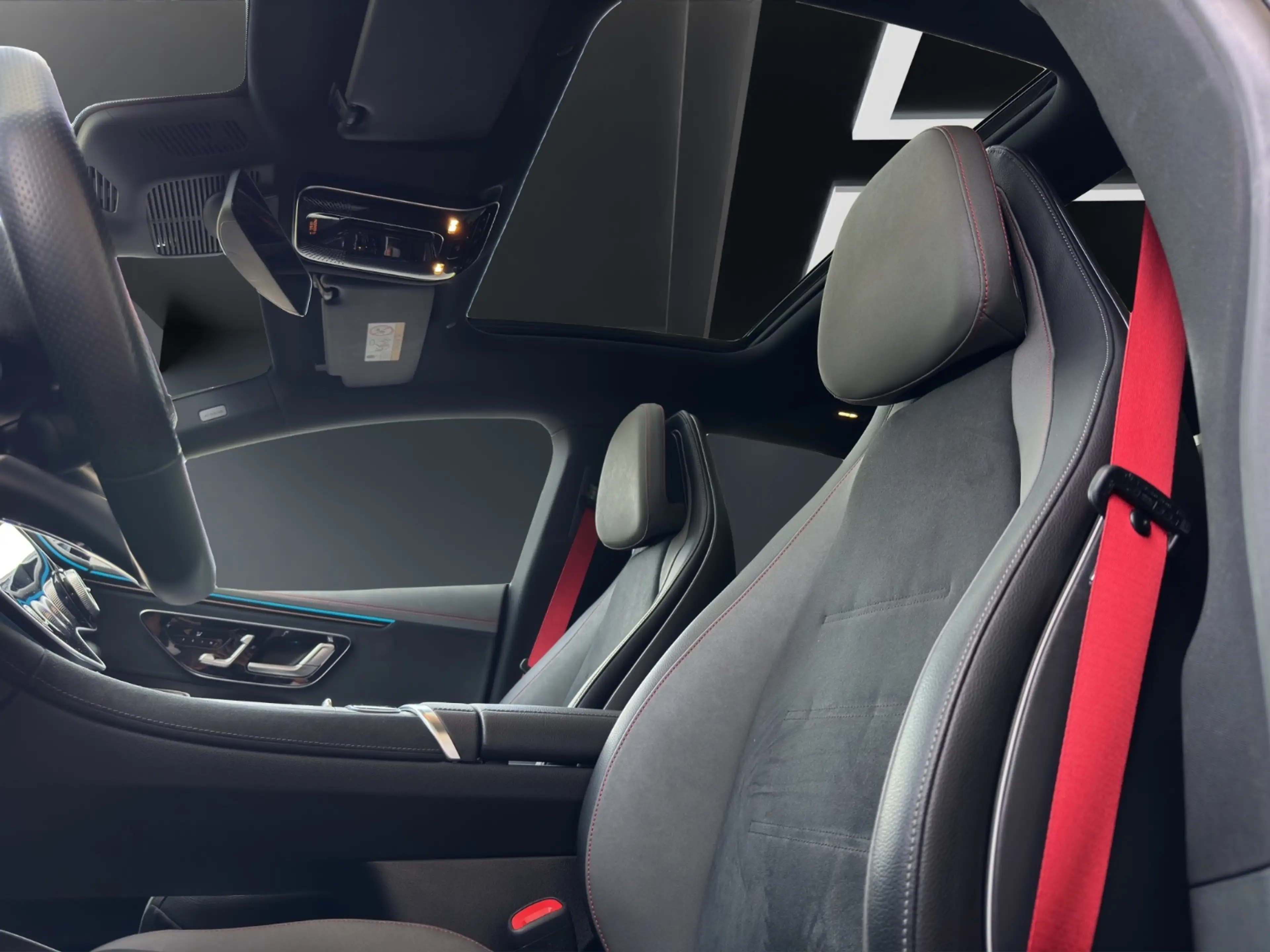 Mercedes-Benz EQE 53 AMG 4MATIC+ — photo 10