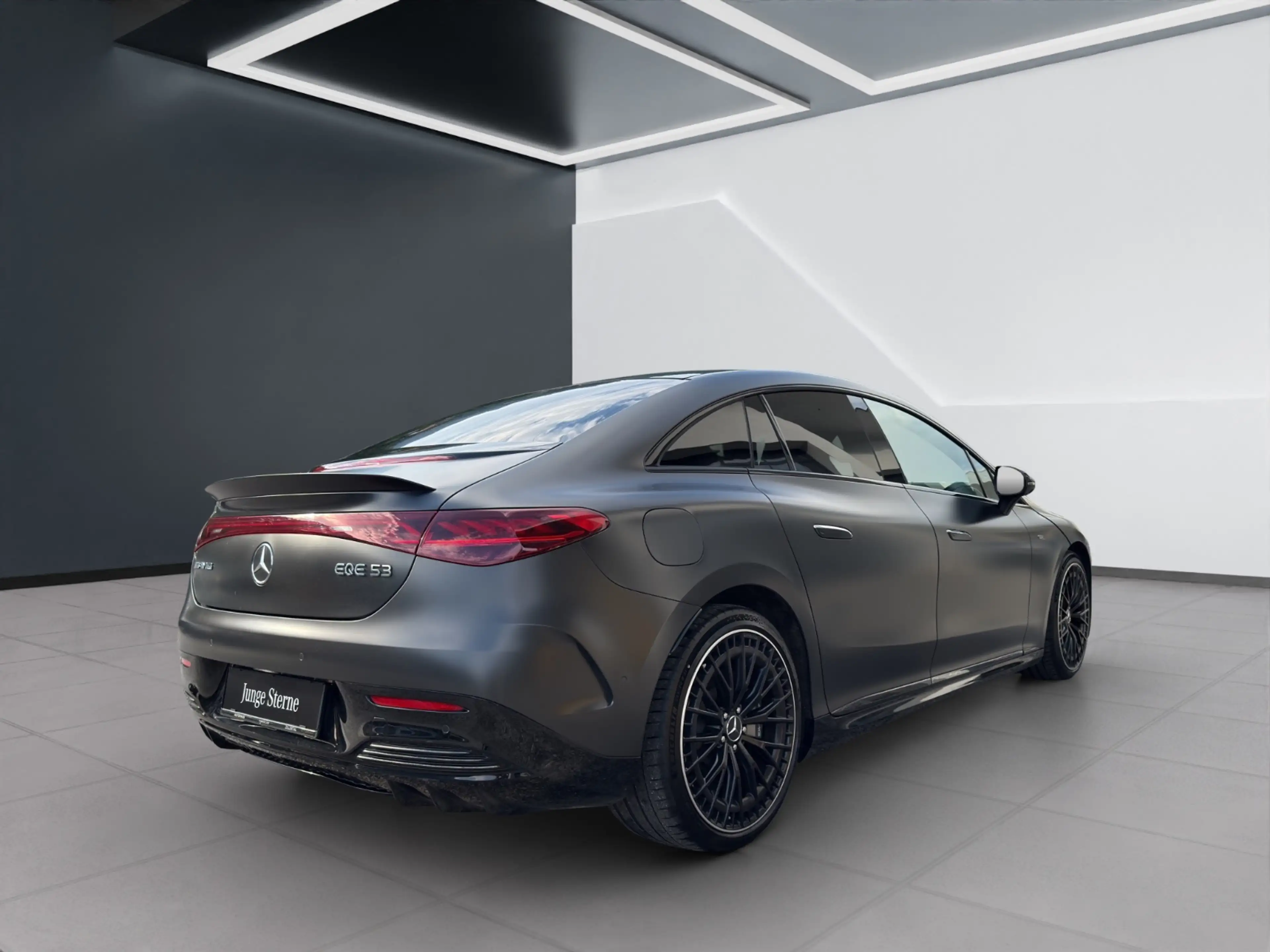 Mercedes-Benz EQE 53 AMG 4MATIC+ — photo 7