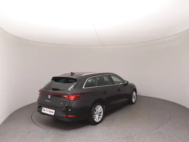 Seat Leon view 4
