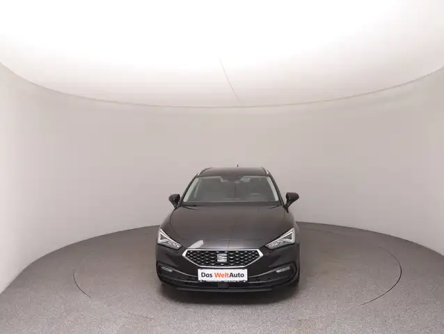 Seat Leon view 3