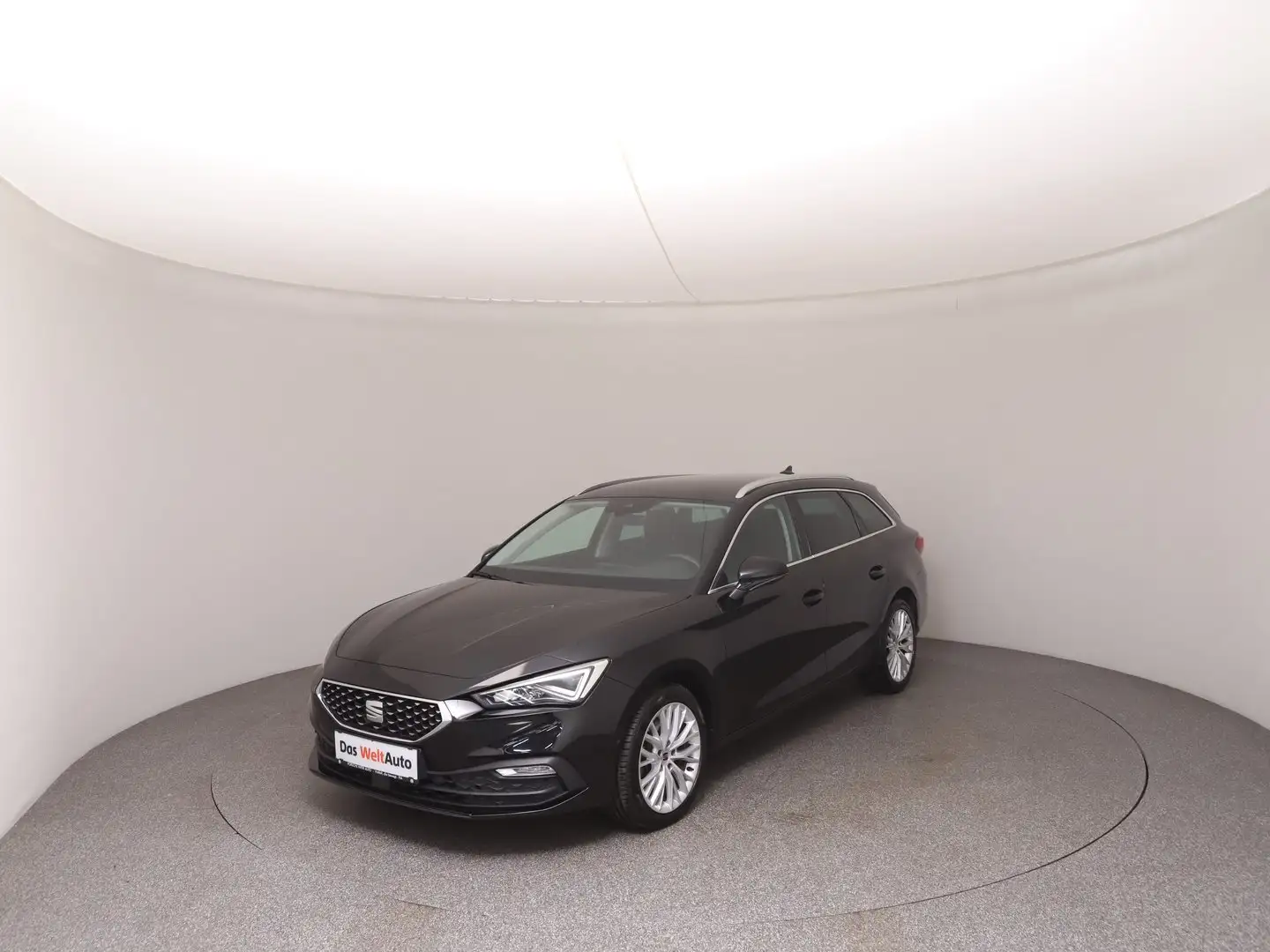 SEAT Leon XC 2.0 TDI DSG 4Drive Schwarz - 1