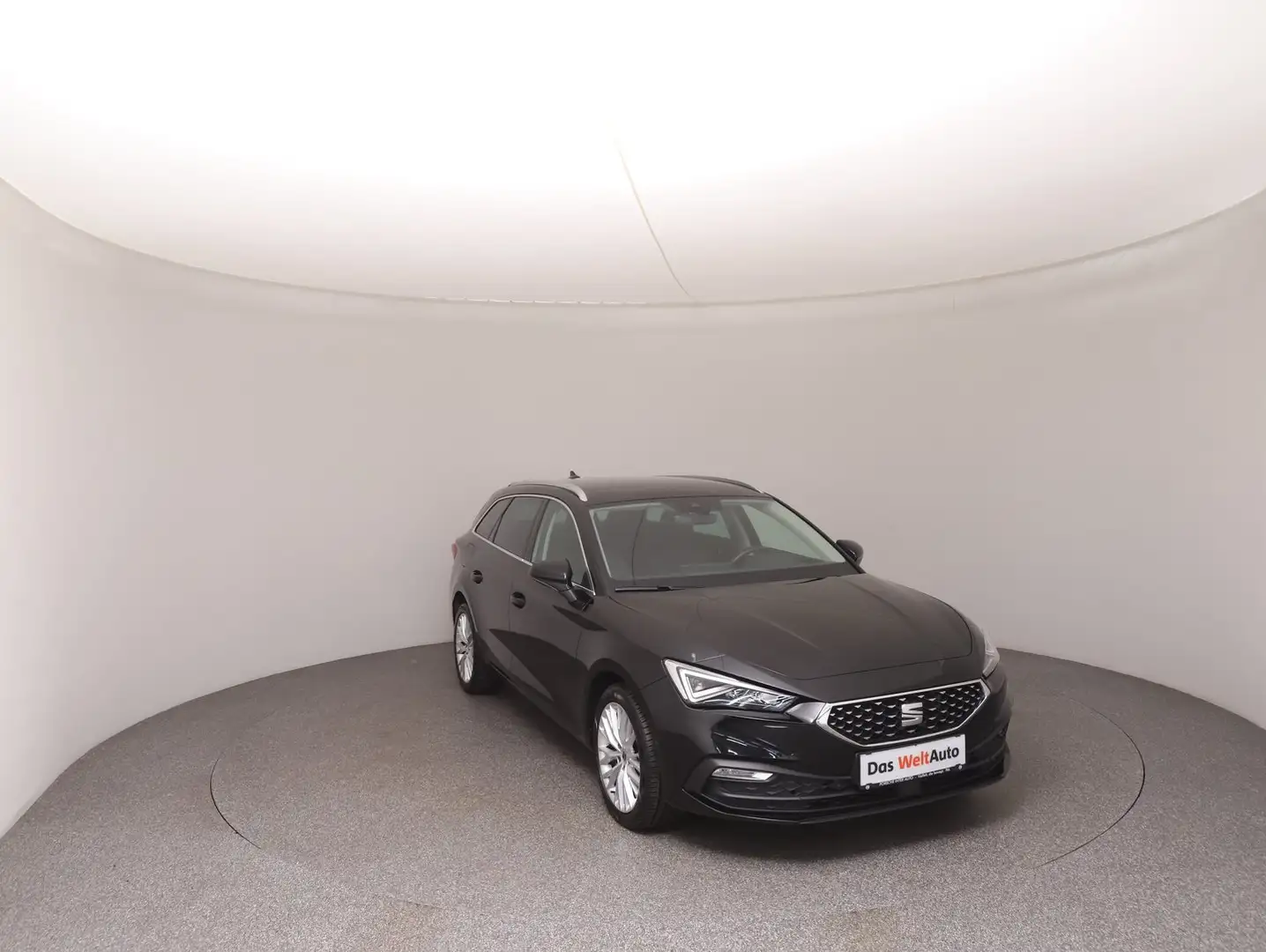 SEAT Leon XC 2.0 TDI DSG 4Drive Schwarz - 2