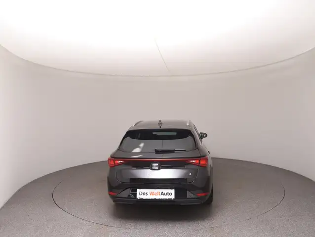 Seat Leon view 6