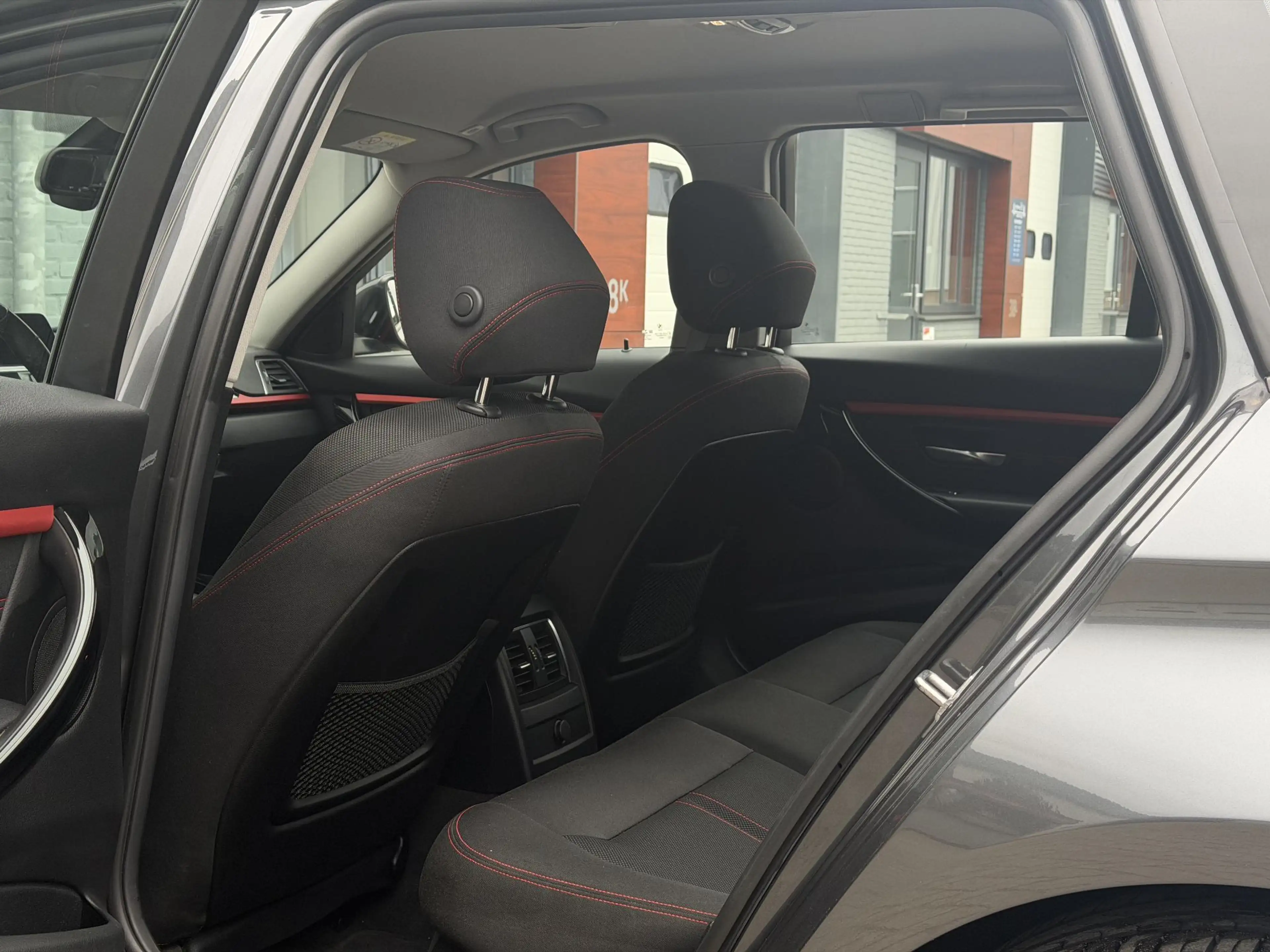 BMW 318 3-serie Touring 318i Sport-line AUT LCI Trekhaak D — photo 6