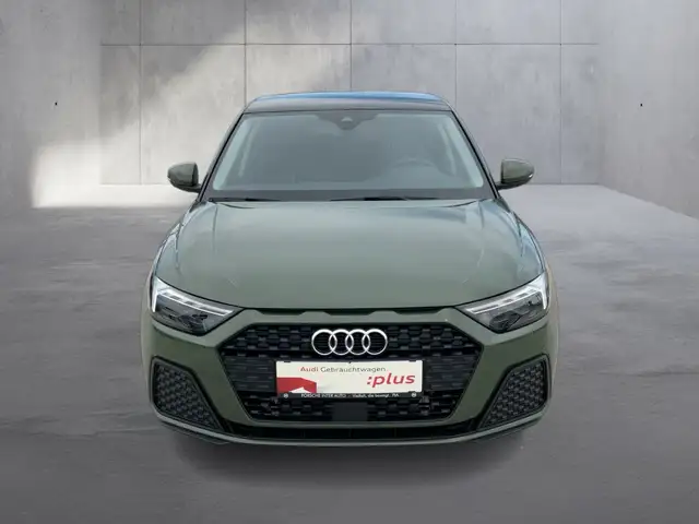Audi A1 view 8