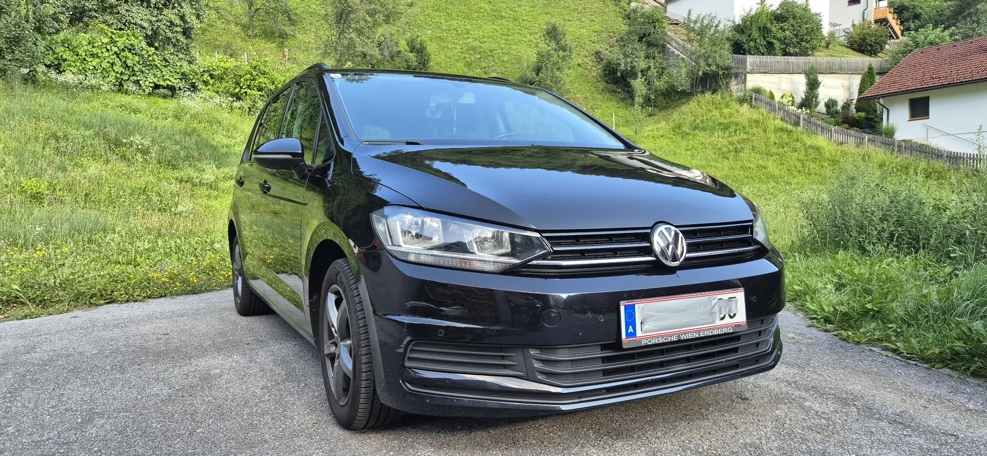 Volkswagen Touran Trendline 1,6 SCR TDI - 1