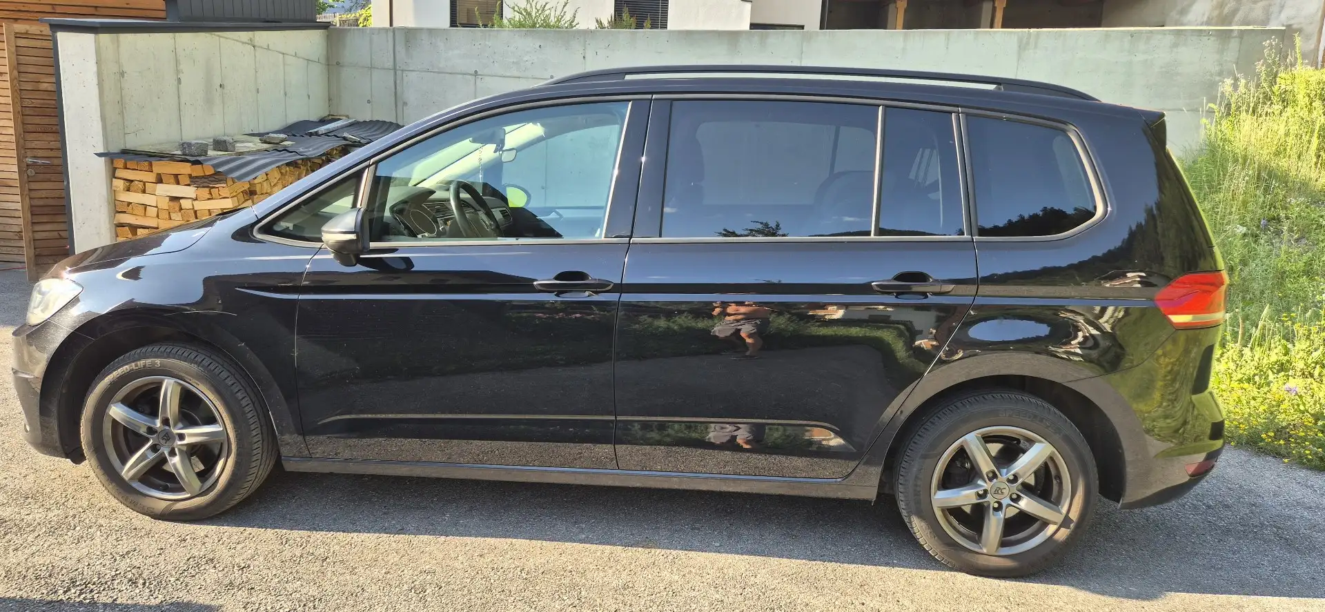 Volkswagen Touran Trendline 1,6 SCR TDI - 2