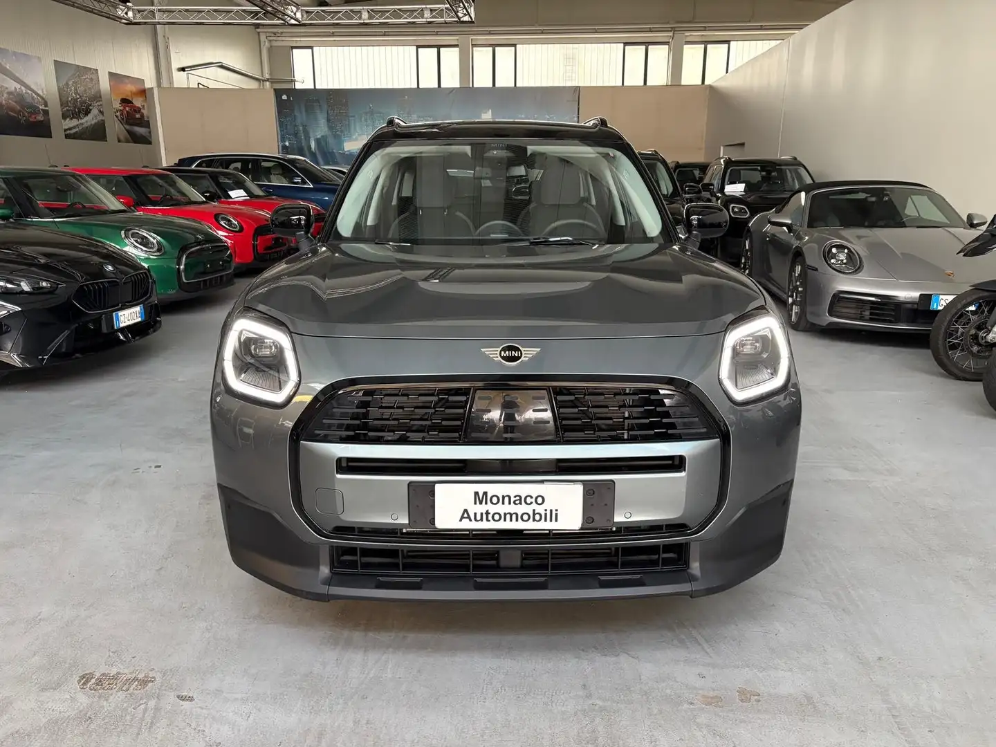 MINI Cooper Countryman Mini Countryman U25 1.5 48V C Classic auto Grau - 2