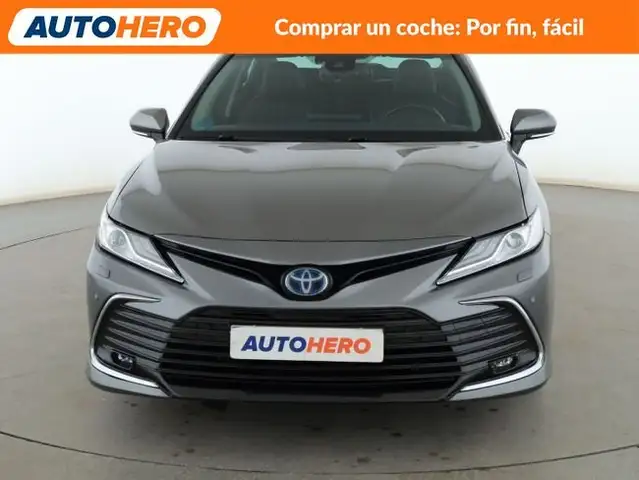 Toyota Camry view 9