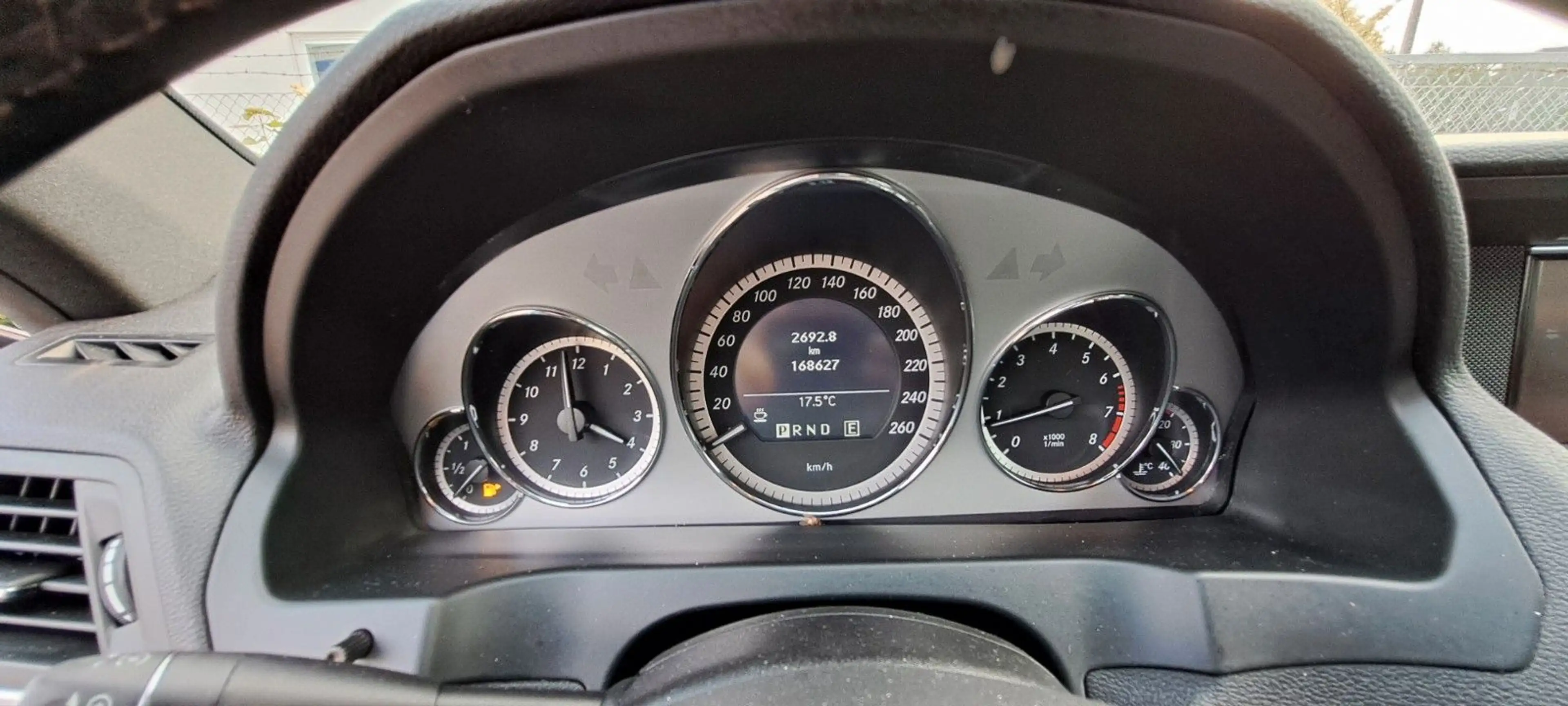Mercedes-Benz E 200 E Coupe E 200 CGI BlueEfficiency — photo 13