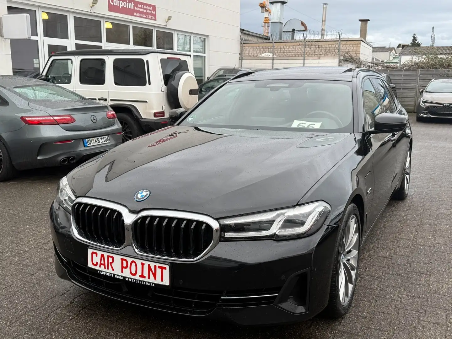 BMW 530 5 Touring e xDrive KAMERA/PANO/LEDER/8FACH Noir - 1