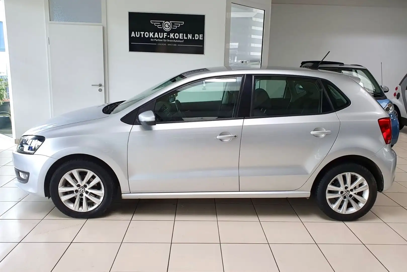 Volkswagen Polo V 1,2 TDI Comfortline/45.000km/Klima/Navi Silber - 2