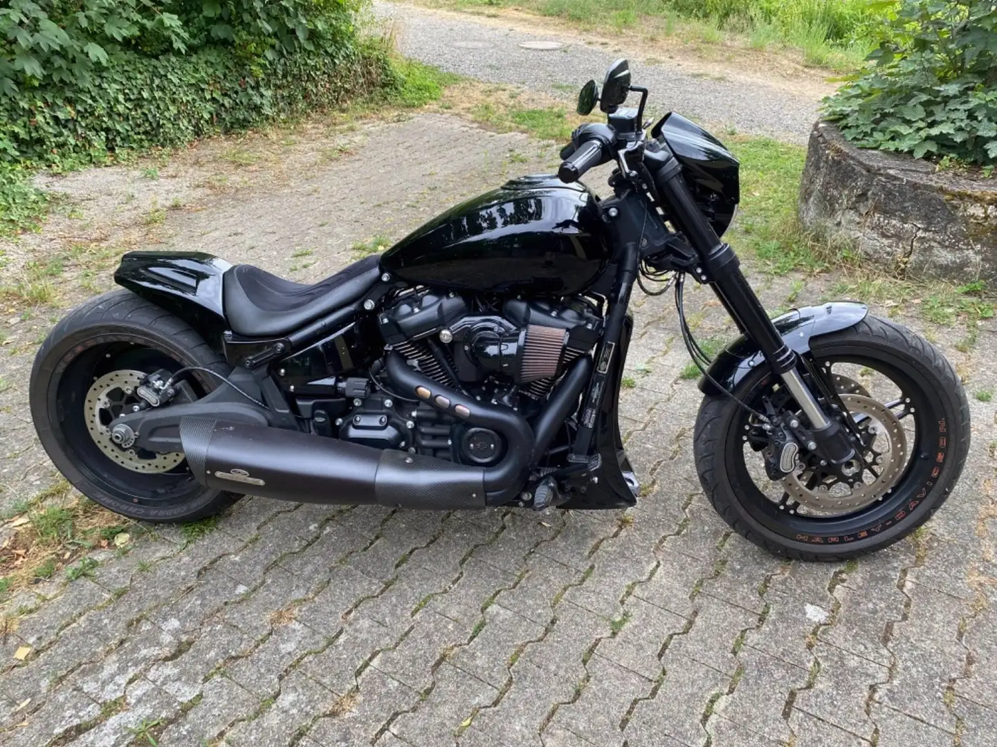 Harley-Davidson Fat Boy FXDR 114 Negru - 1