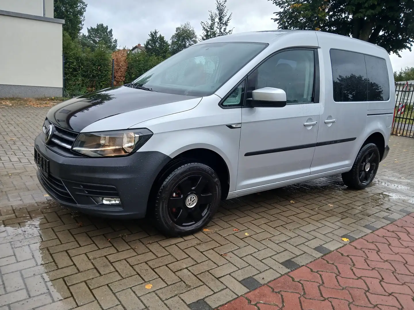 Volkswagen Caddy 1.4 (5 Si.) TGI ERDGAS BlueMotion Klima Euro6 Argent - 2