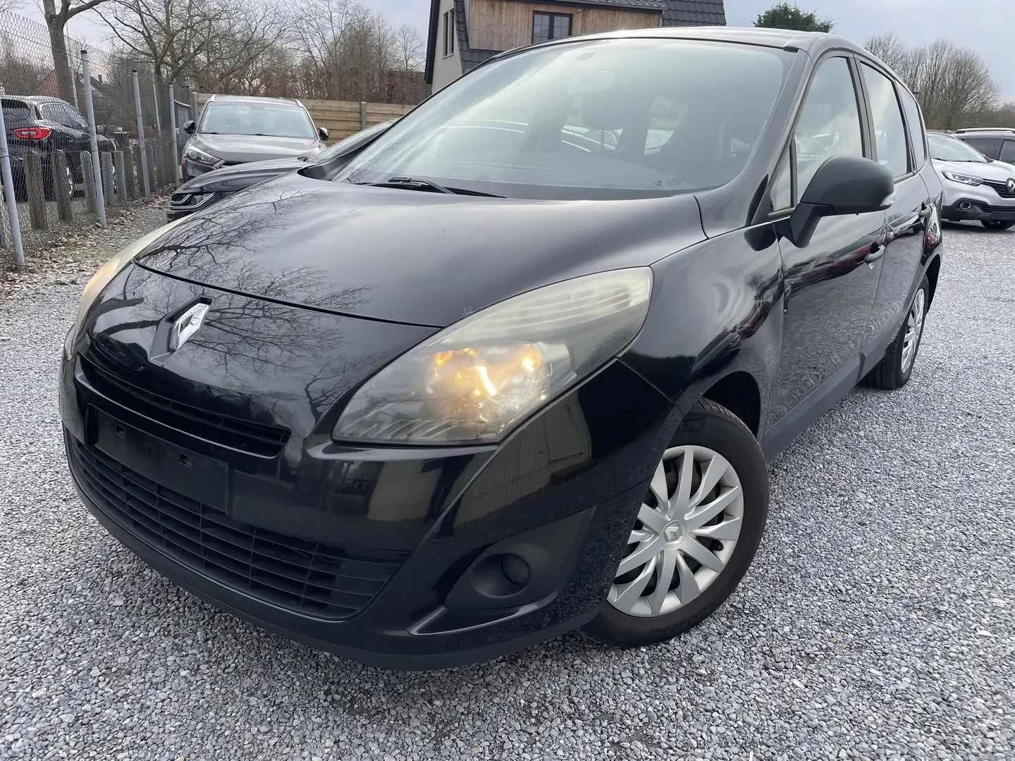 Renault Grand Scenic Scénic 1.5 dCi Authentique 7pl. Export Marchand Zwart - 1