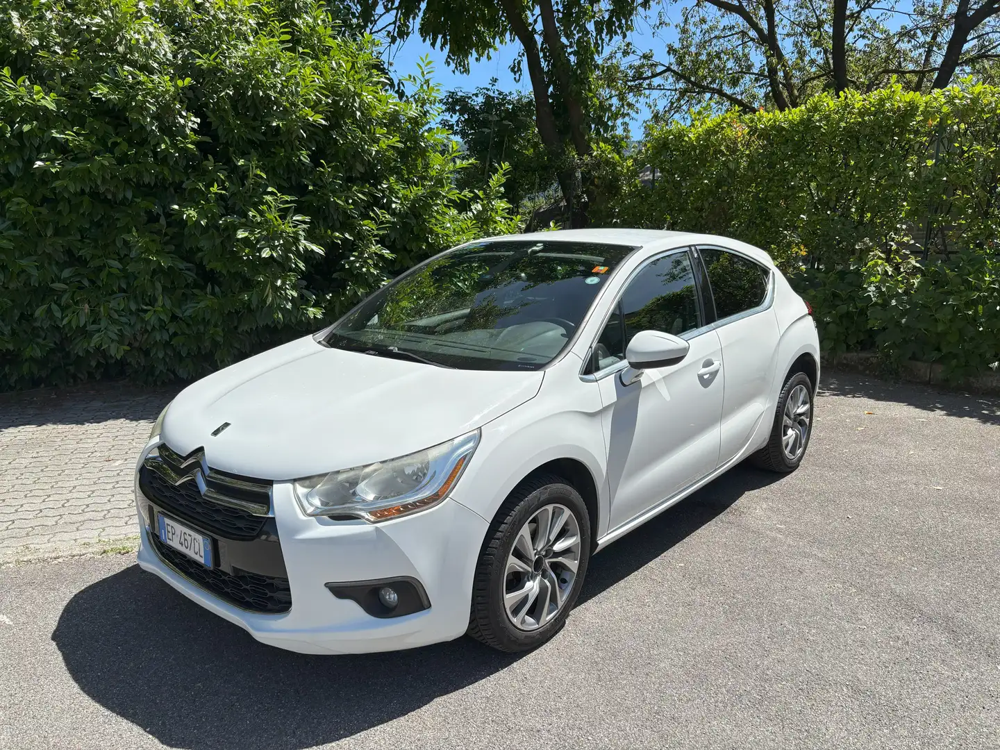 Citroen DS4 DS4 1.6 e-hdi (airdream) So Chic 115cv Blanco - 1