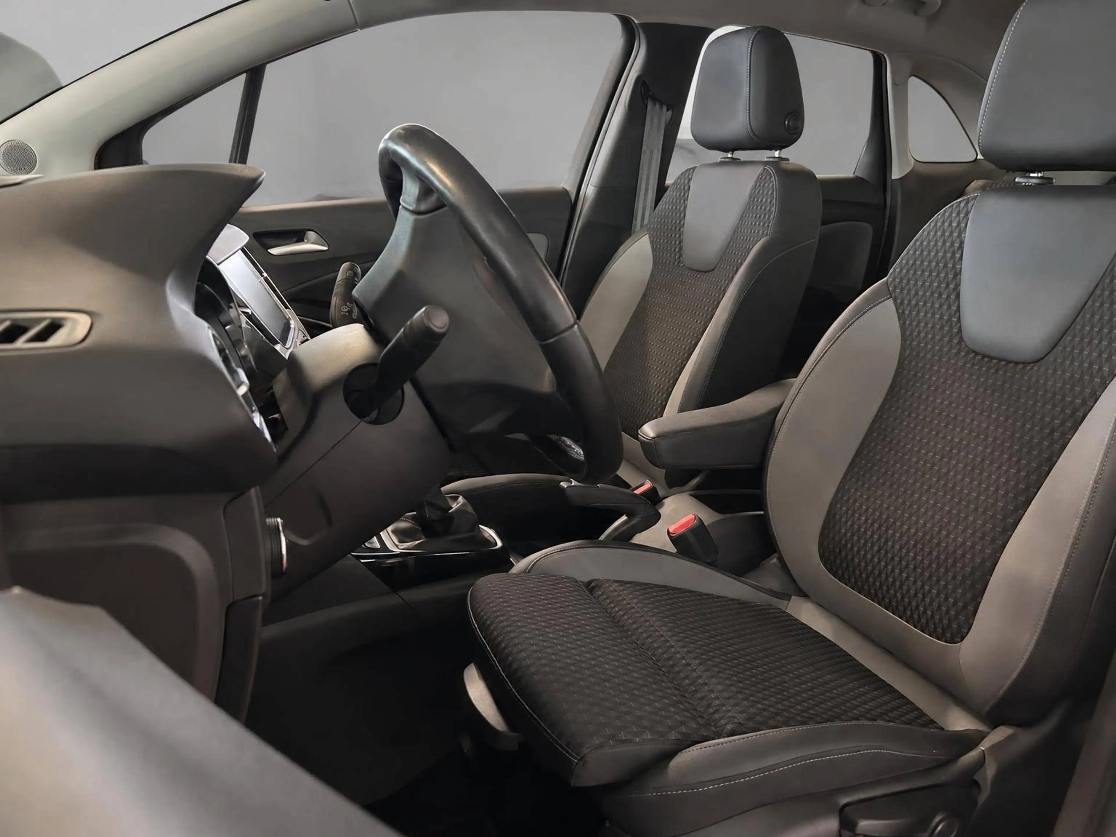 Opel Crossland X Innovation — photo 9