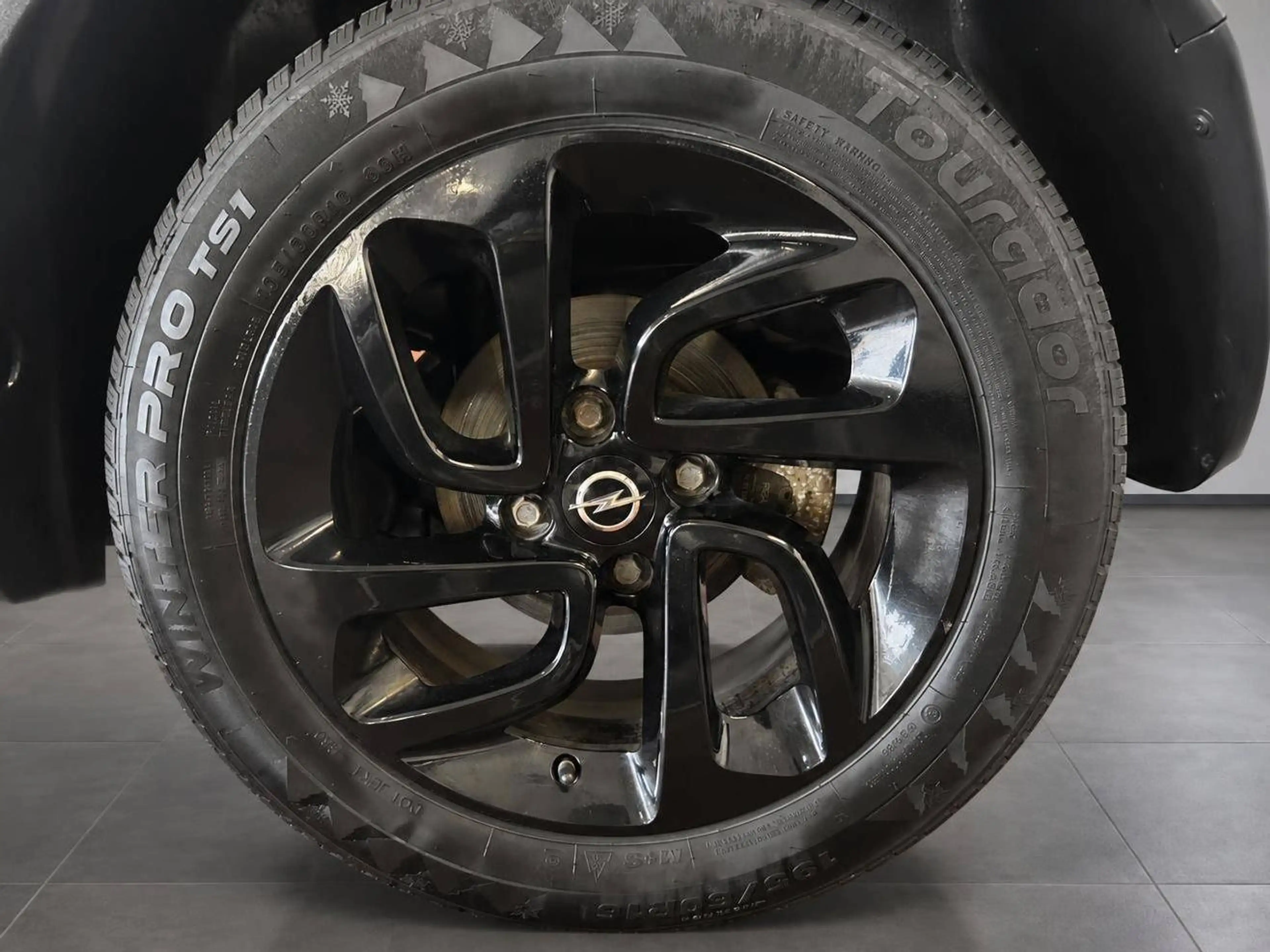 Opel Crossland X Innovation — photo 8