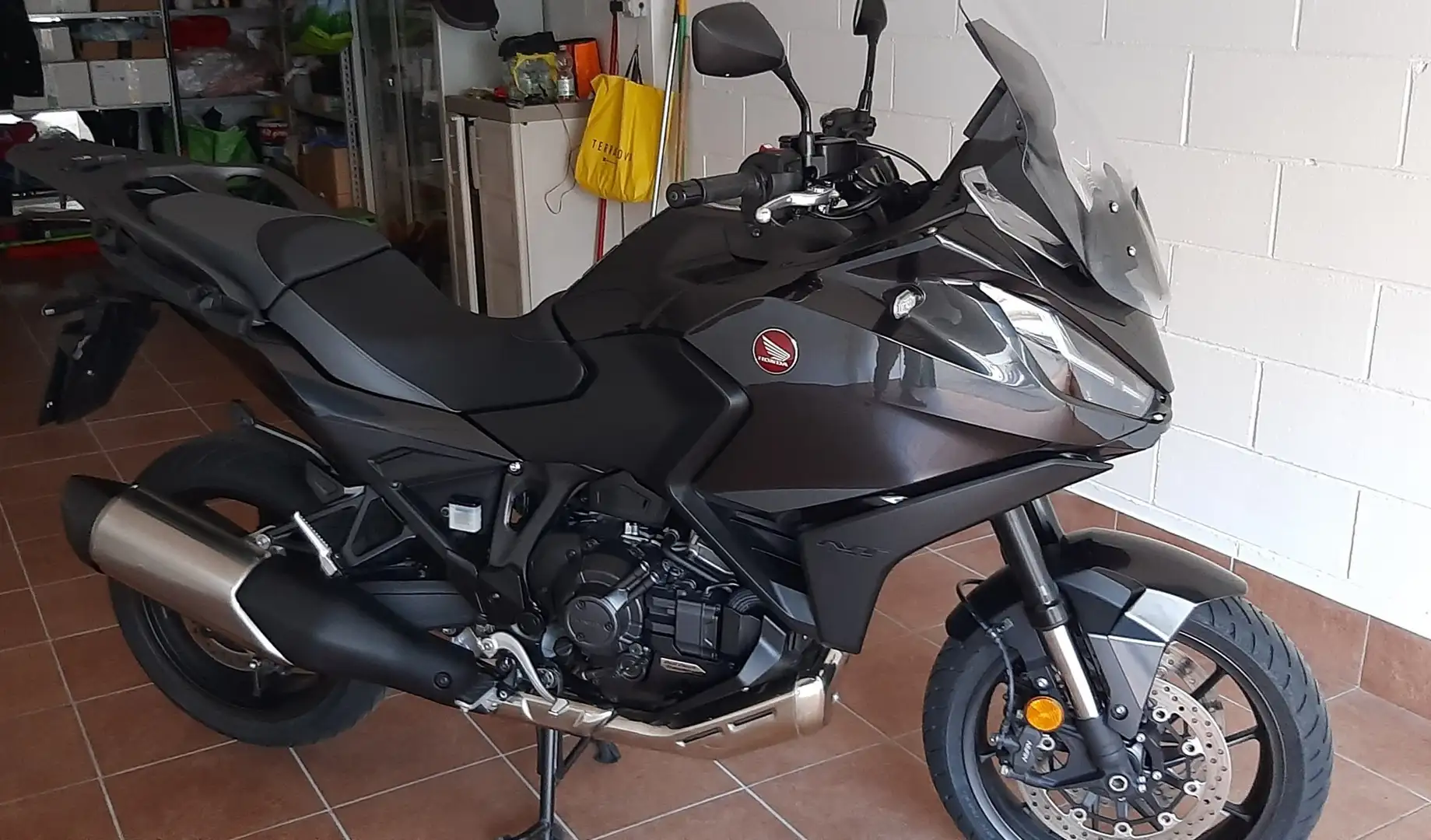 Honda NT 1100 urban Negro - 1
