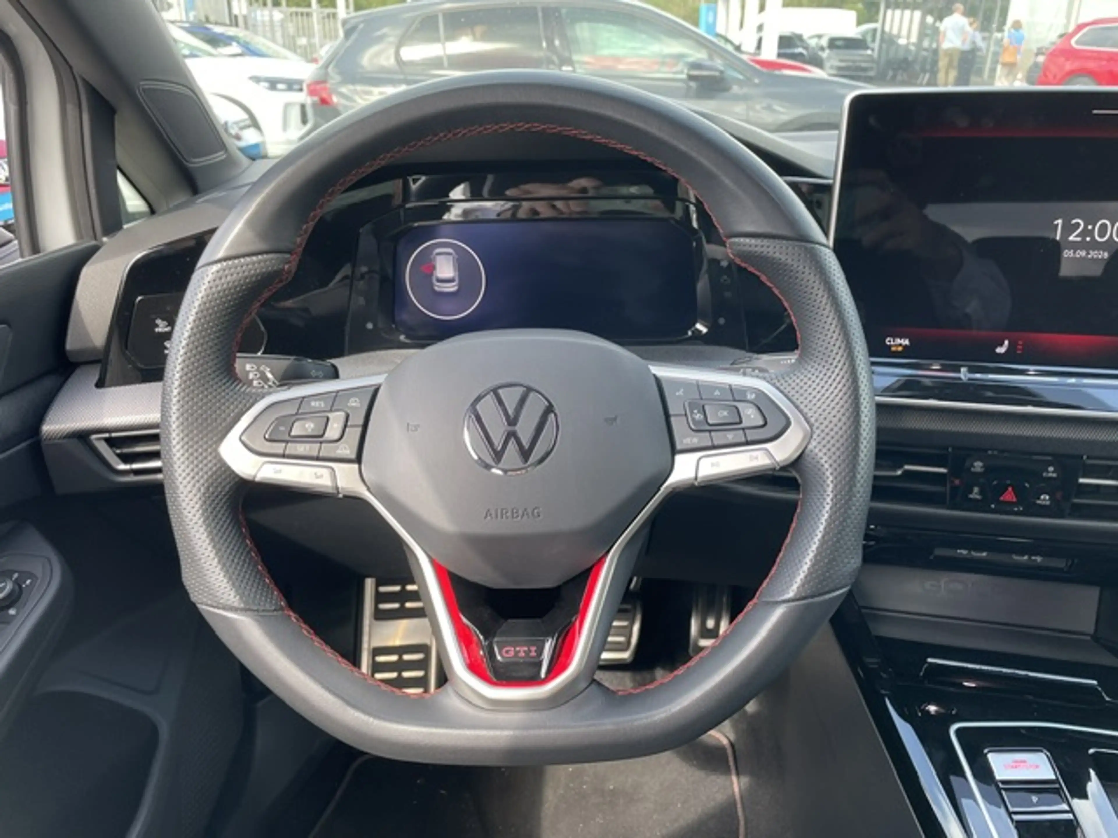 Volkswagen Golf VIII 2.0TSi DSG GTI BlackStyle R-Kamera IQ-Ligh... — photo 8