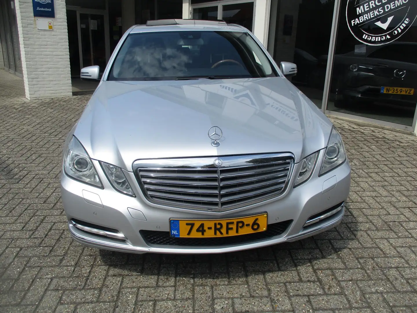 Mercedes-Benz E 350 3.5 E350 CGI SEDAN AUT Elegance / Uniek !!! Grau - 2