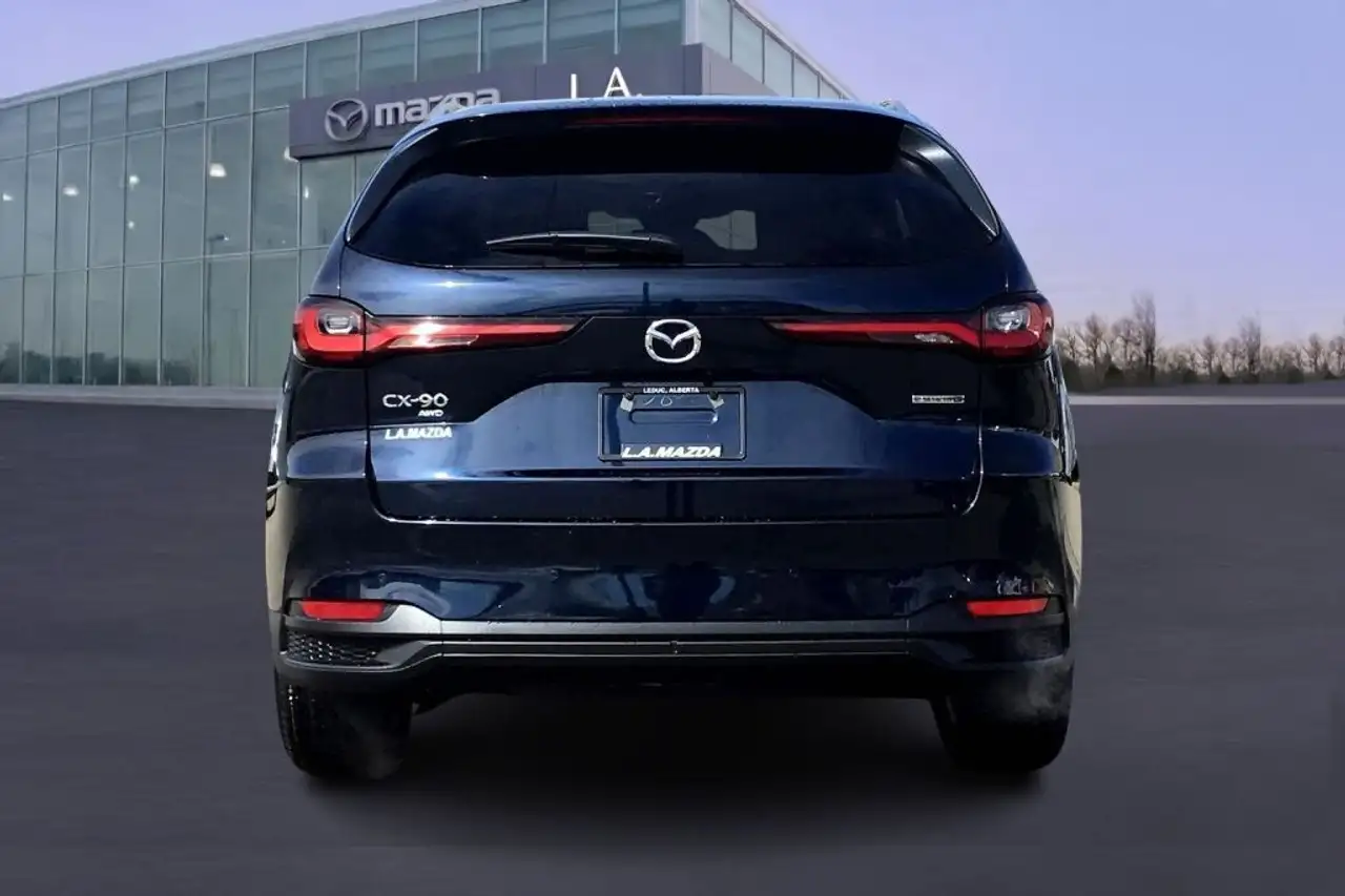 Mazda CX-90 снимка Mazda CX-90