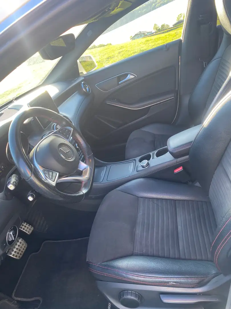 Mercedes-Benz CLA 220 CLA 220 d Shooting Brake Aut. Weiß - 2