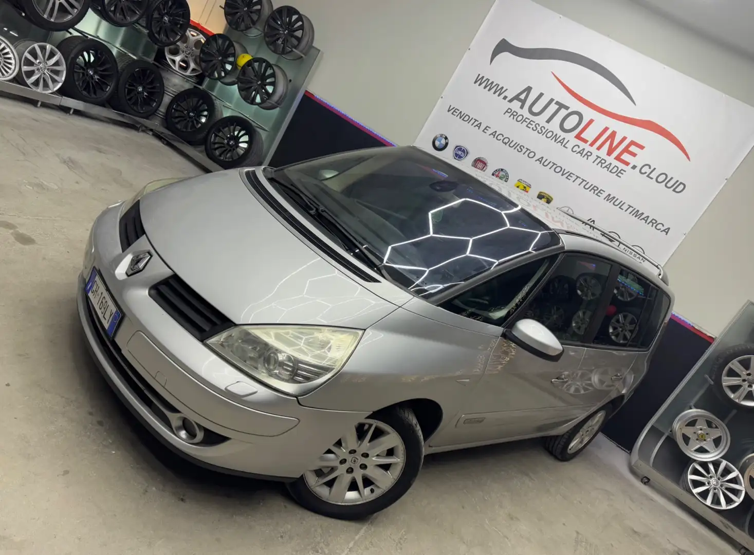 Renault Espace 2.2 dCi 140CV Proactive Luxe Gris - 1
