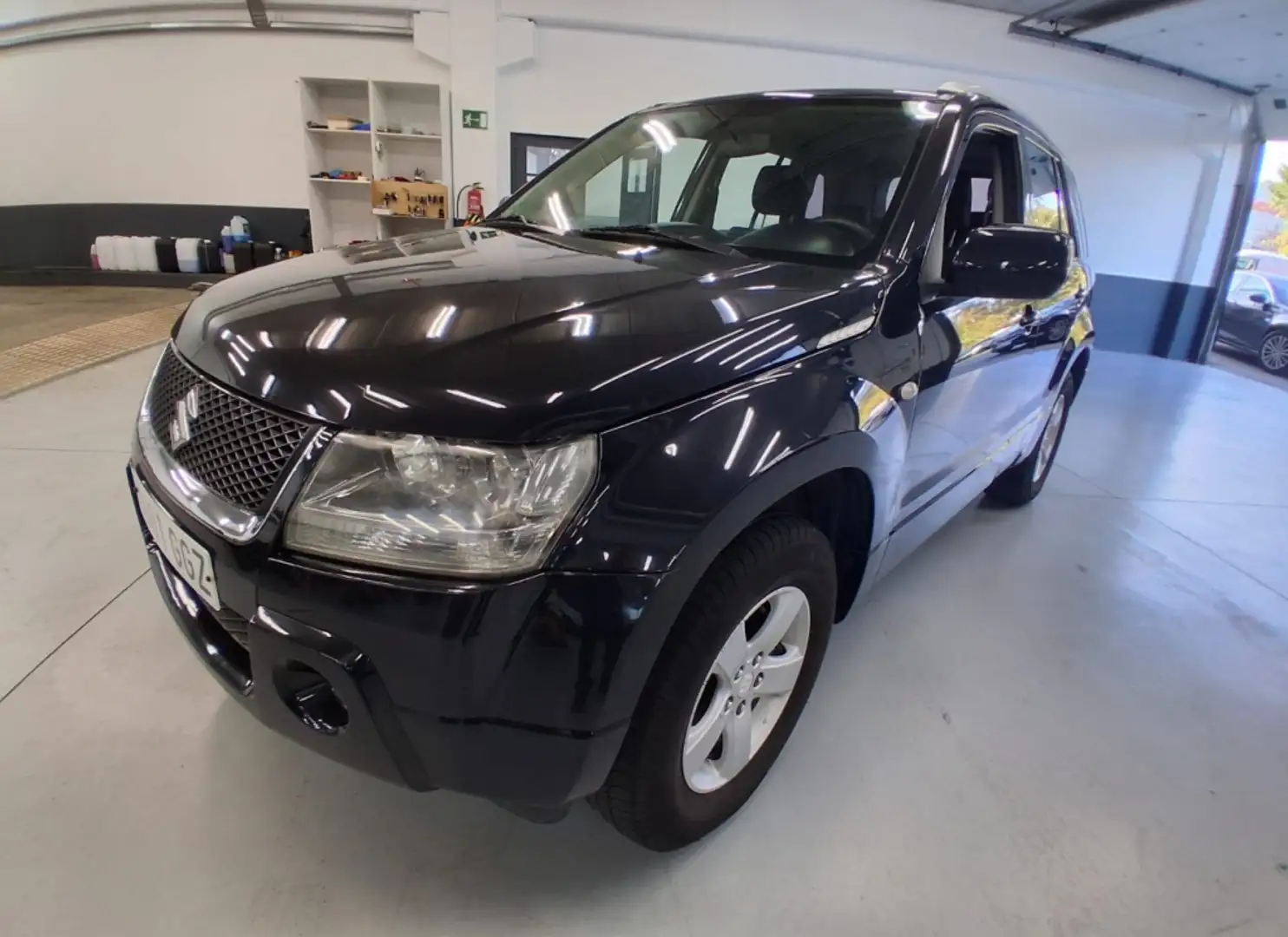Suzuki Grand Vitara 2.0 JLX-ES Noir - 2