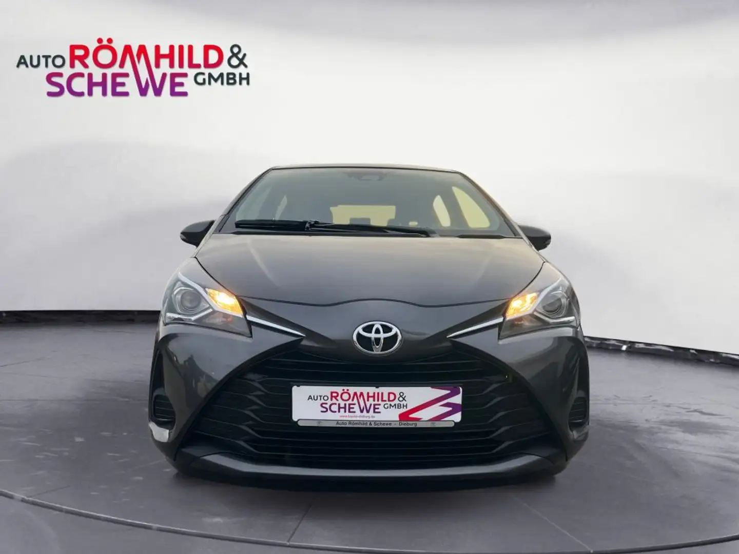 Toyota Yaris 1.0 VVT-i Comfort Grau - 2