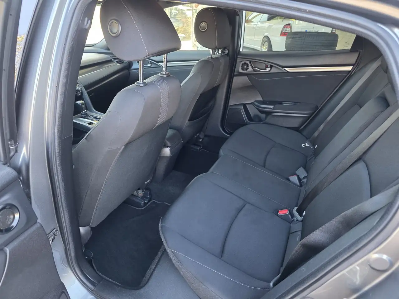 Honda Civic 1.0 Elegance AT NAVI LED PDC+Kamera ACC SHZ Klimaa 12