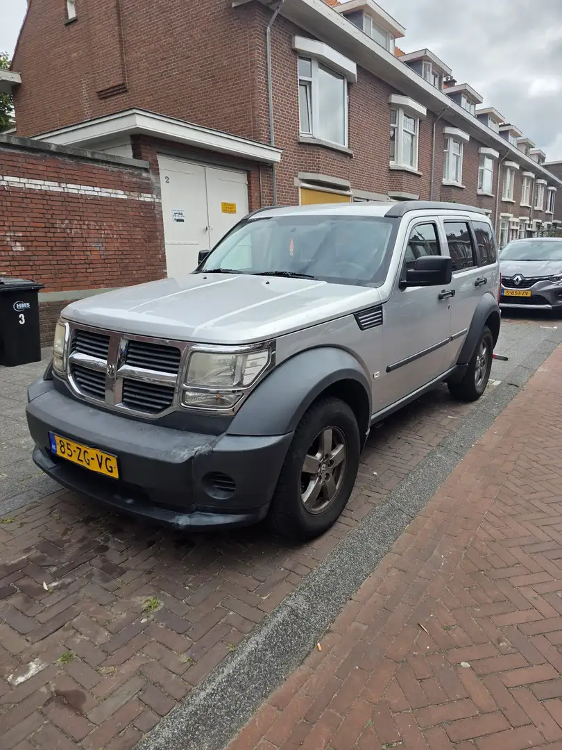 Dodge Nitro 3.7 V6 SE Gri - 1