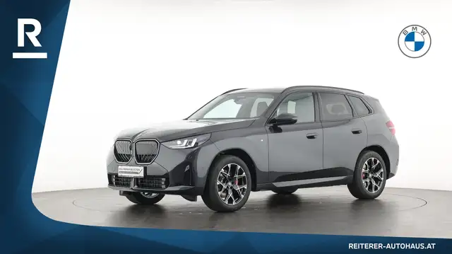 BMW X3 view 3