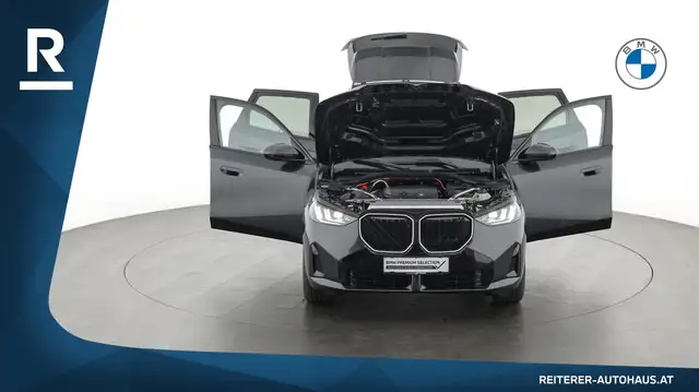 BMW X3 view 8