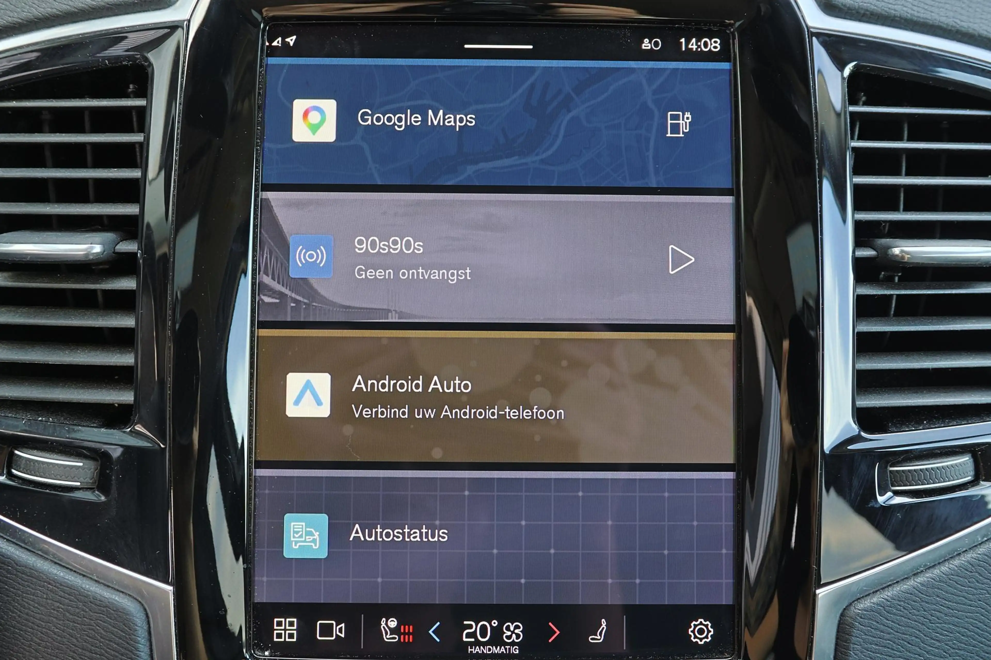 Volvo XC90 T8 Recharge AWD Core Bright - IntelliSafe Assist & — photo 7