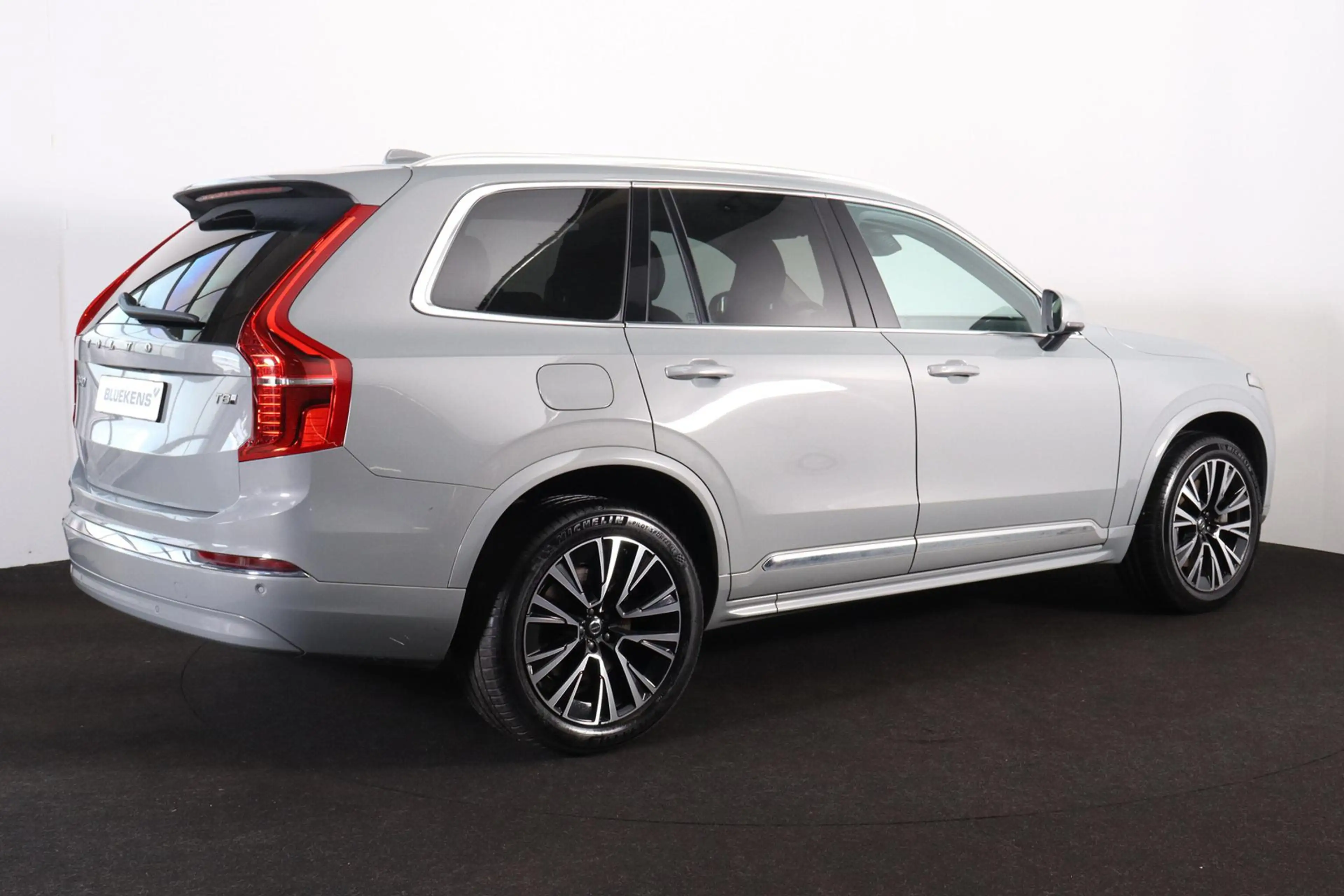 Volvo XC90 T8 Recharge AWD Core Bright - IntelliSafe Assist & — photo 5