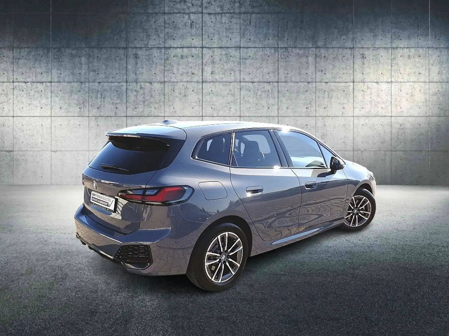 BMW 218 d AT,MSportp.,HUD,HaKa,ACC,el.Sitze,AHK Grau - 2