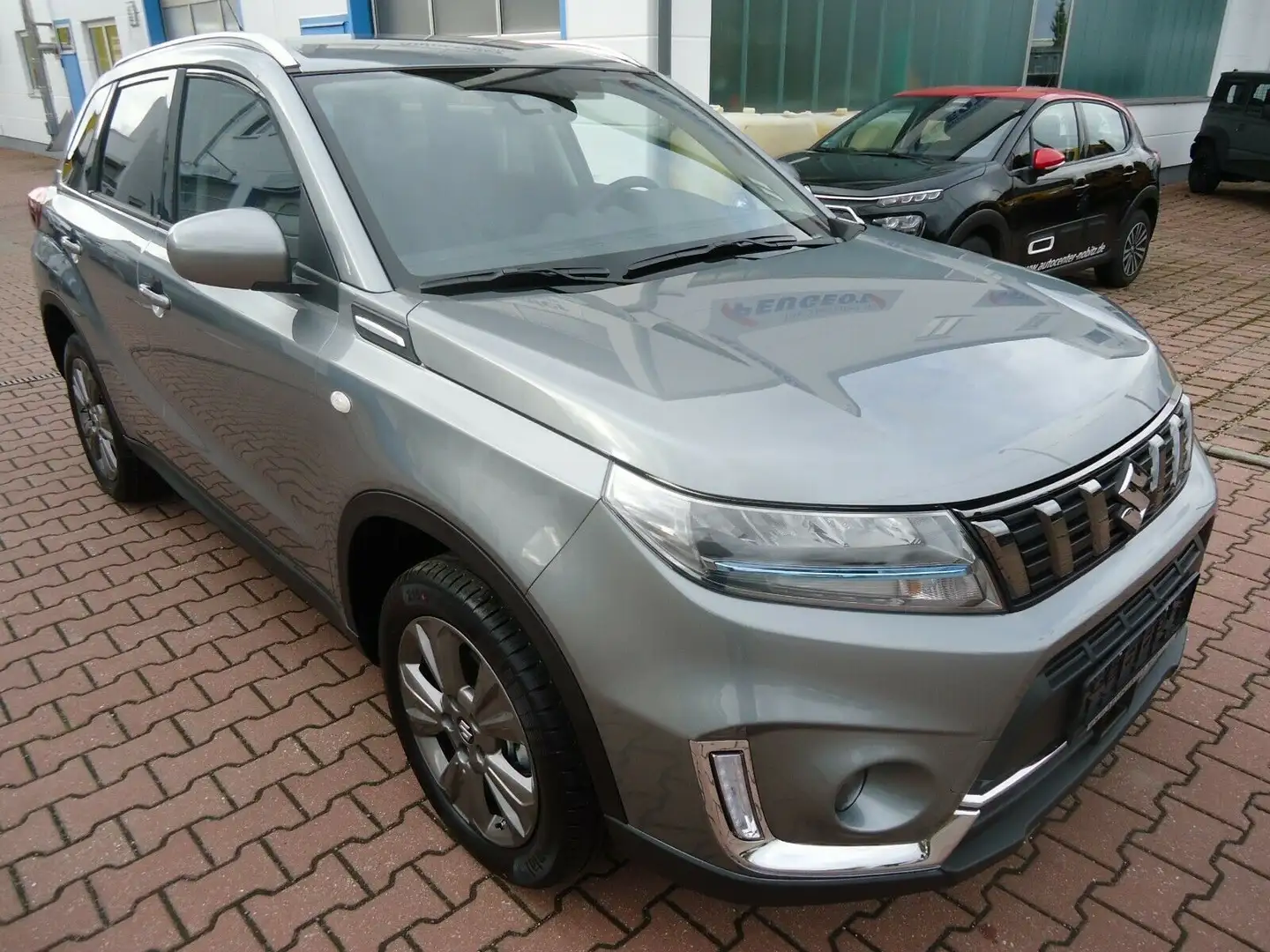 Suzuki Vitara 1.4 Boosterjet Hybrid Comfort *Kamera-LED Grau - 2