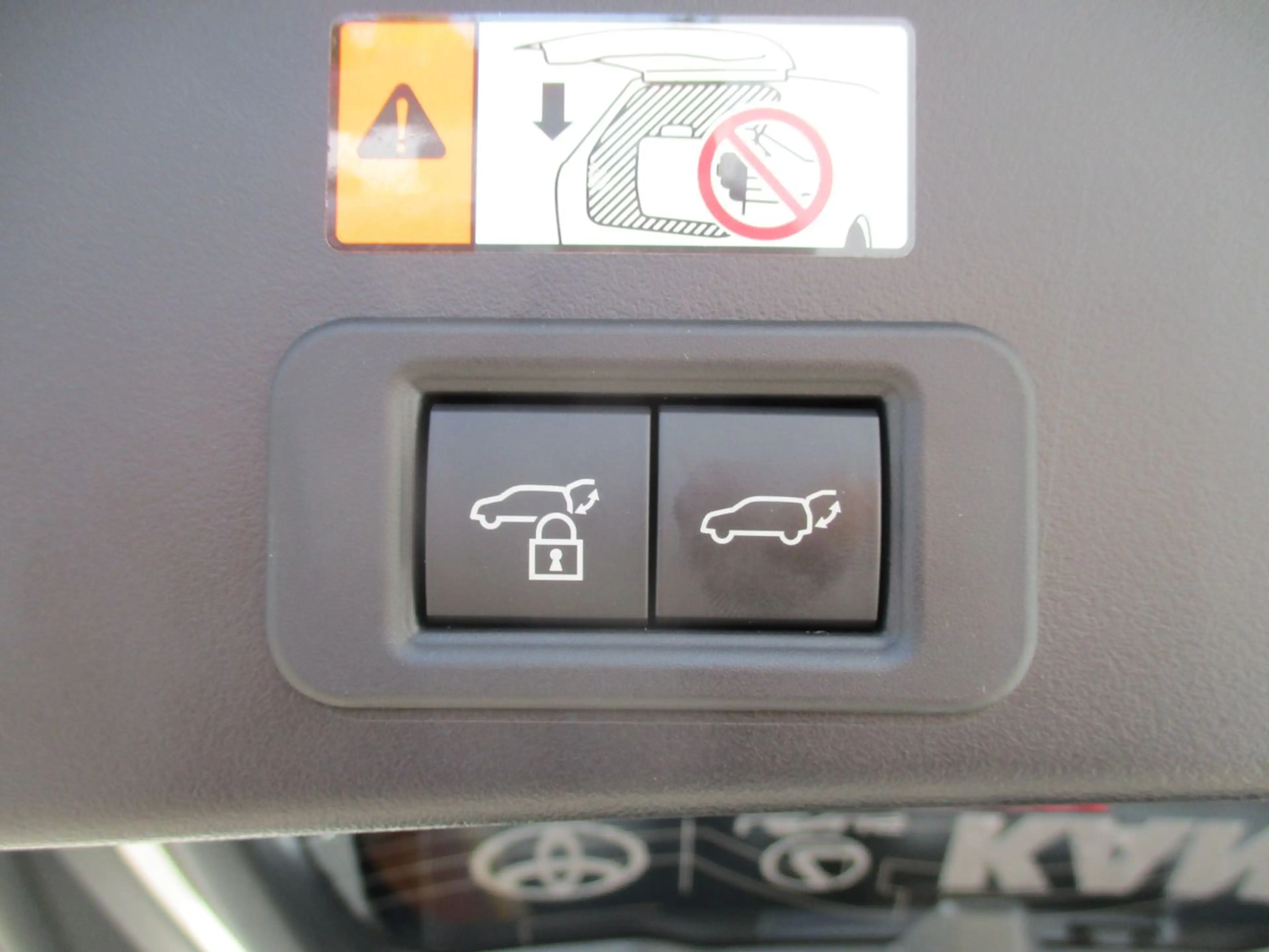 Toyota bZ4X Touring Lounge ACC+LED+Navi+Pano+SD+SHZ+360 — photo 8