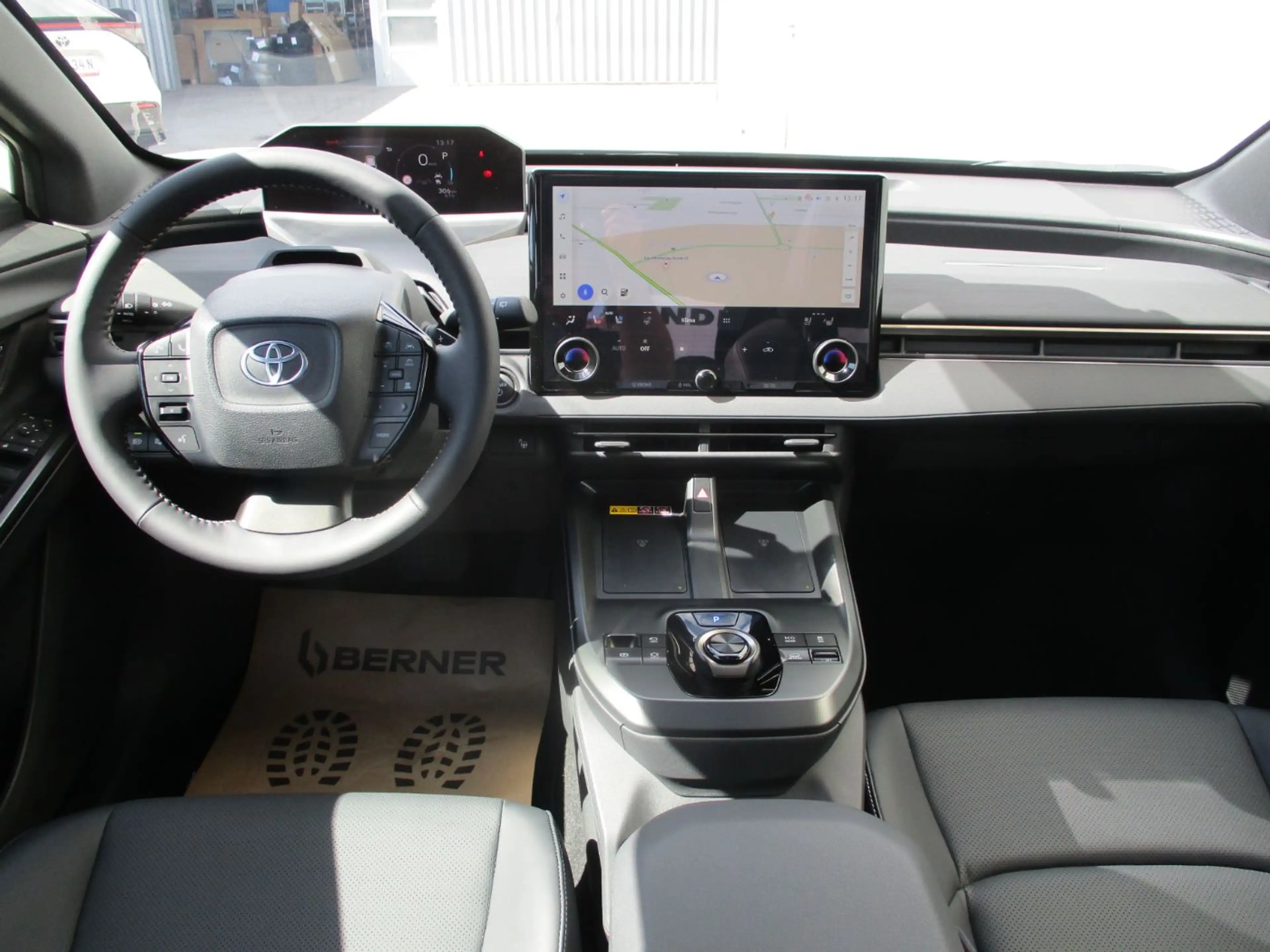 Toyota bZ4X Touring Lounge ACC+LED+Navi+Pano+SD+SHZ+360 — photo 15