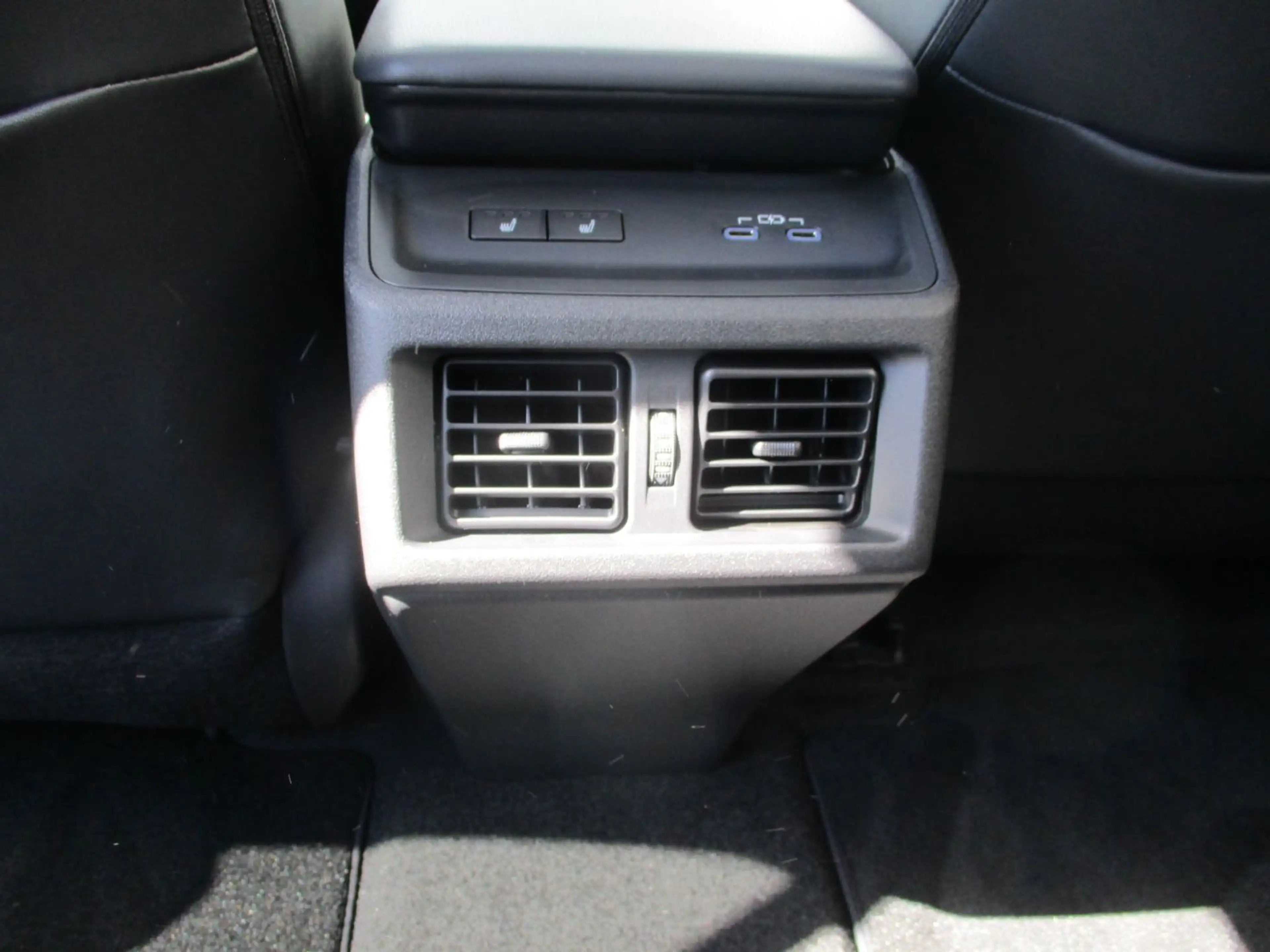 Toyota bZ4X Touring Lounge ACC+LED+Navi+Pano+SD+SHZ+360 — photo 14