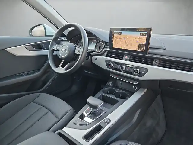 Audi A4 view 7