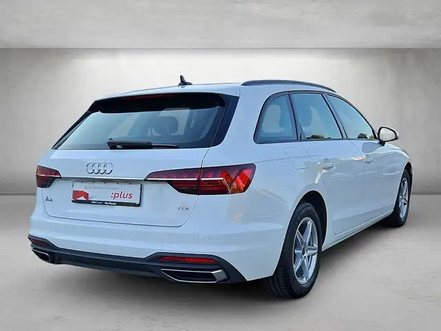 Audi A4 view 3