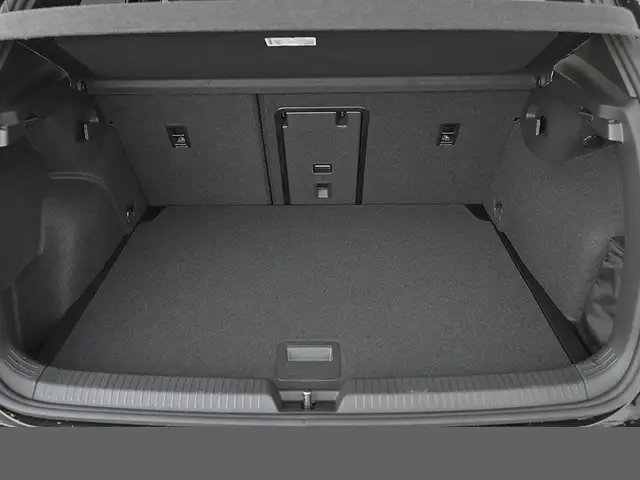 Volkswagen Golf view 5