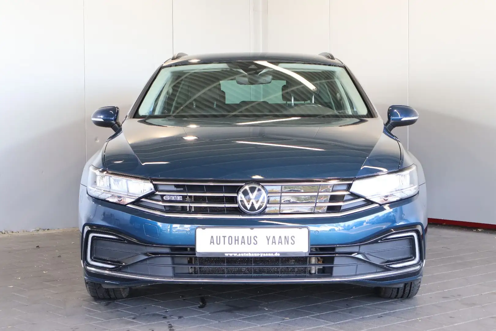 Volkswagen Passat Variant Passat 1.4 GTE AID+ACC+KEY+KAM+LED+AHK Blau - 2