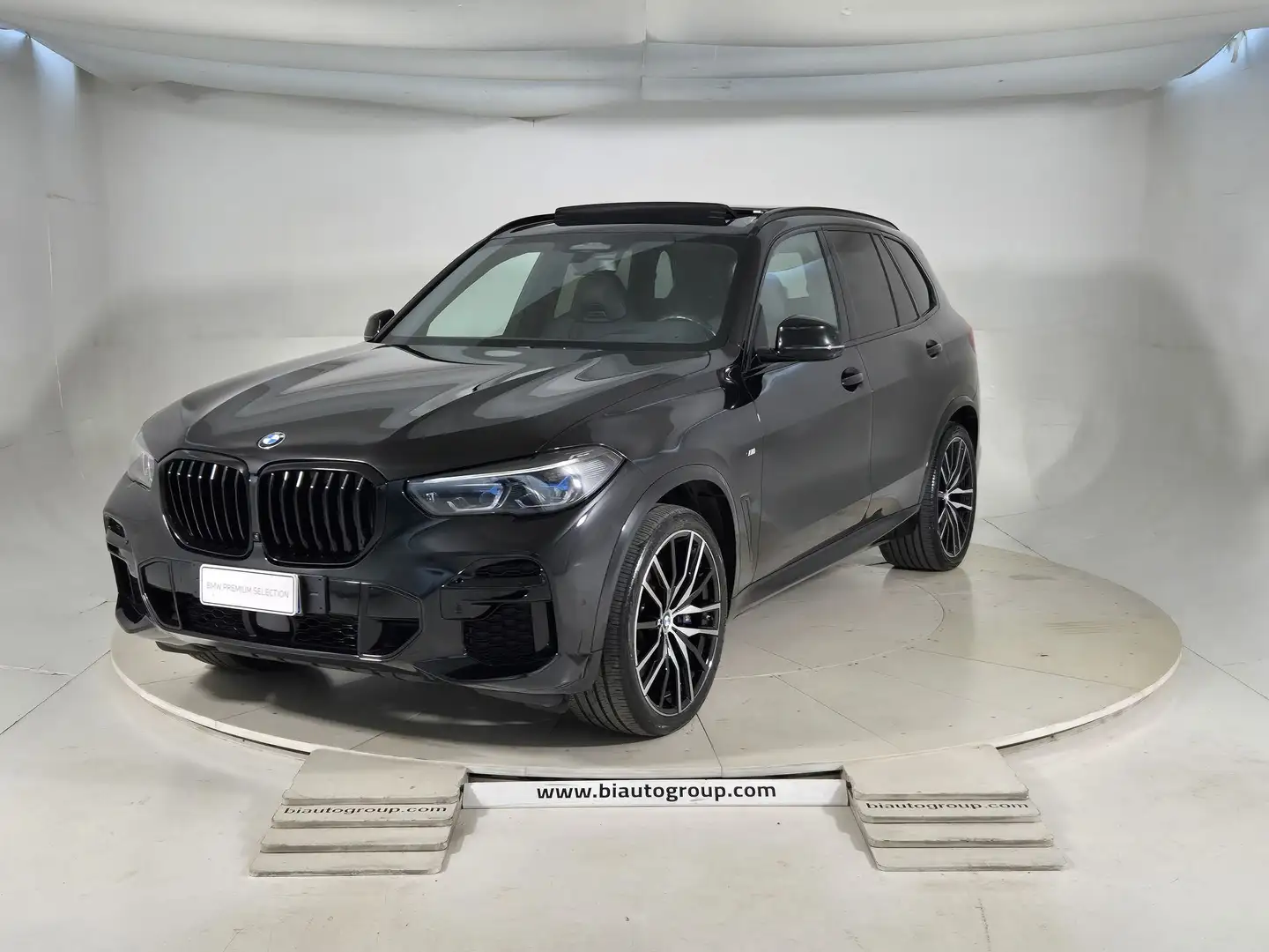 BMW X5 G05 2018 Diesel xdrive40d mhev 48V Msport auto Noir - 1