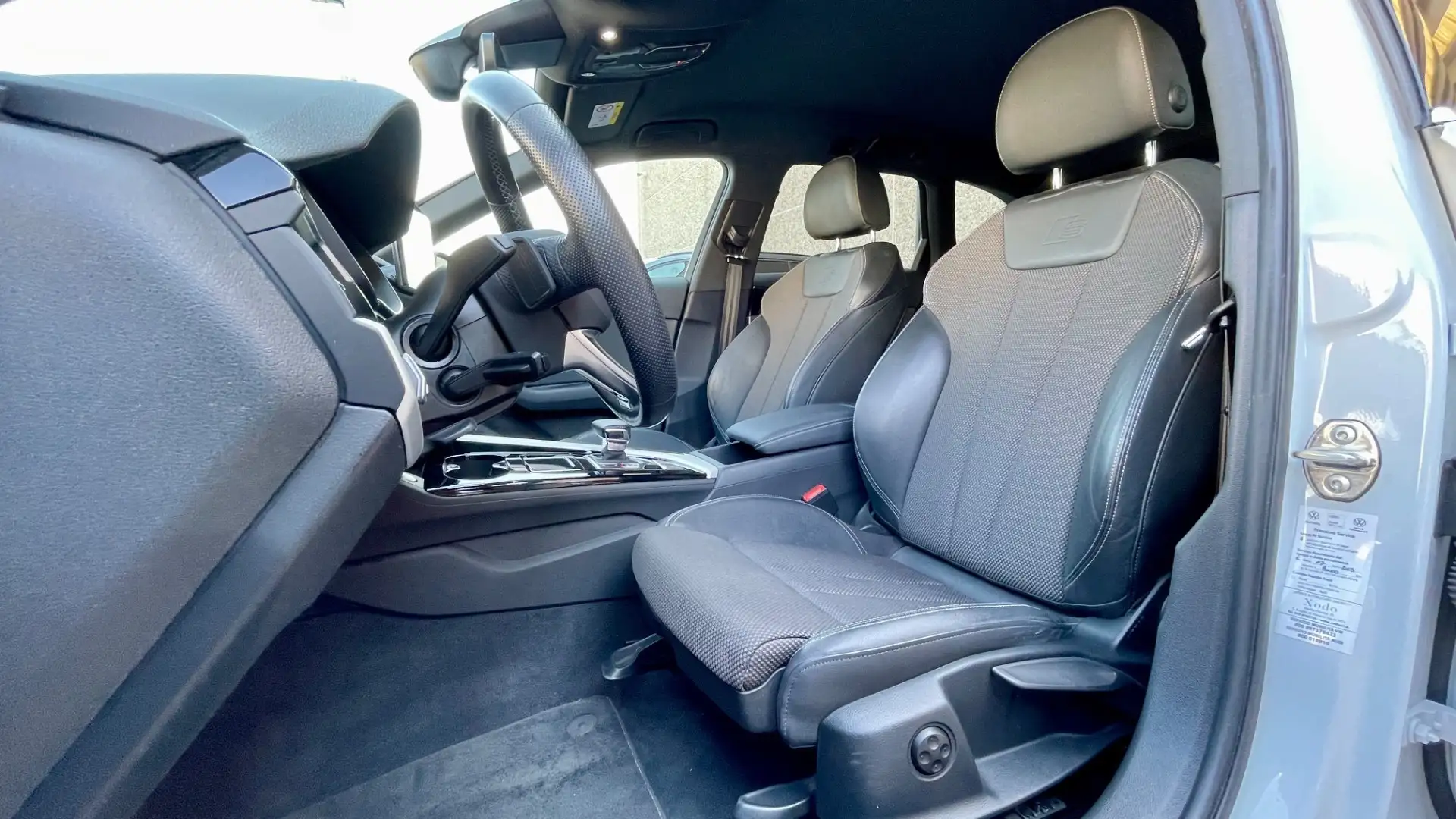 Audi A4 Avant 35 TDI/163 CV S tronic S line edition Bianco - 2